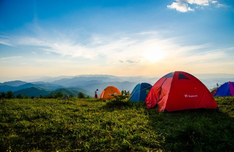 Un camping génial tout près de la mer : lebrandais.com