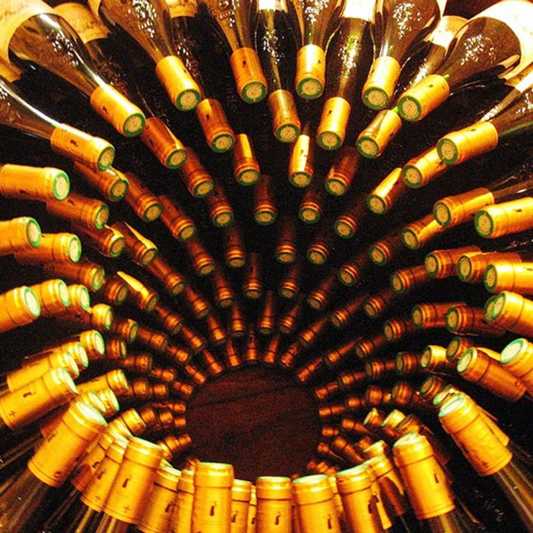 Vin primeur, des bouteilles à faire mûrir tranquillement chez vous