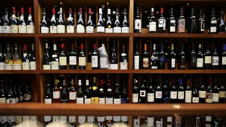 Bordeaux primeurs : quelle est la différence avec un vin de garde ?