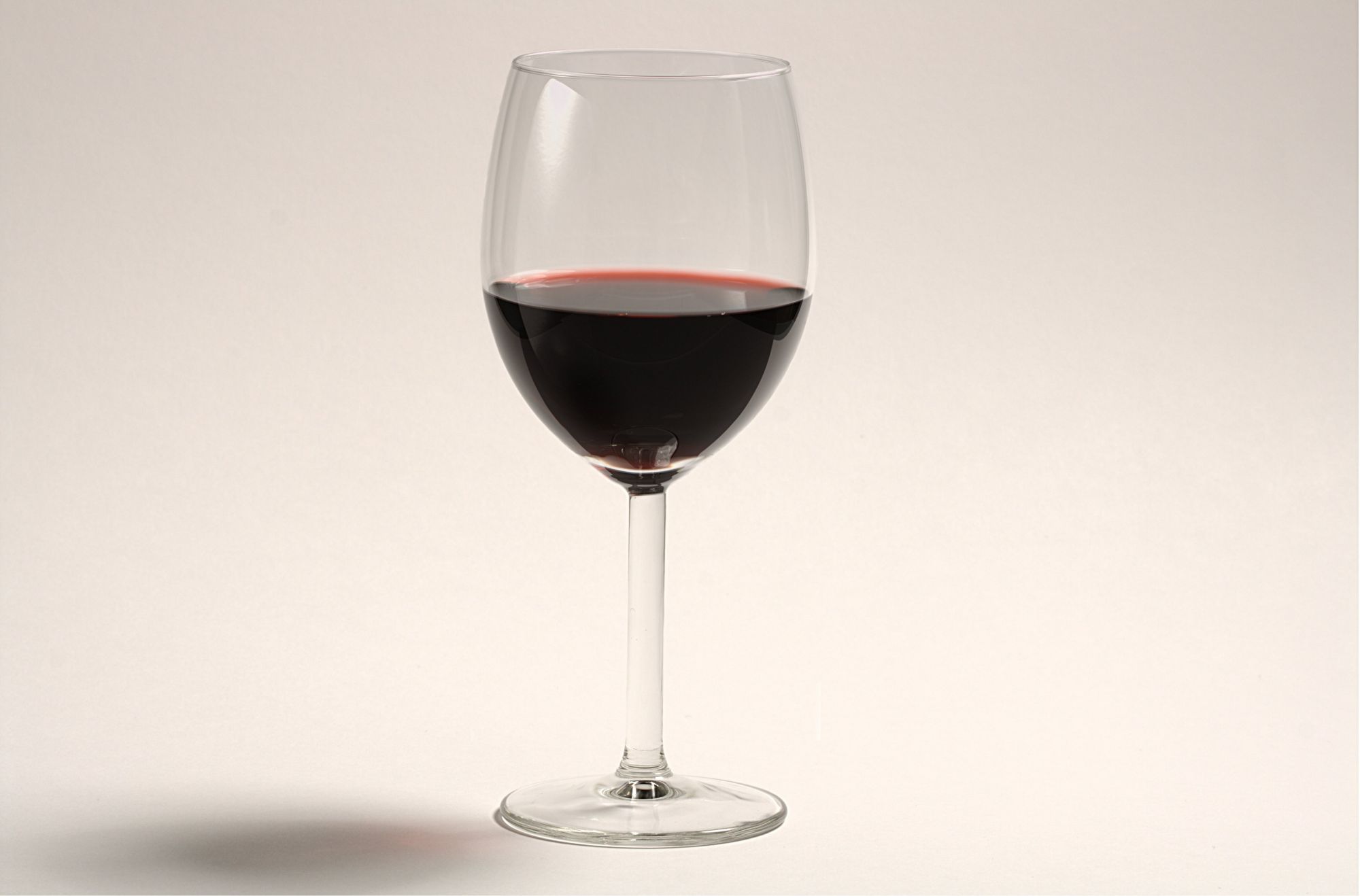 Bordeaux primeurs : quelle est la différence avec un vin de garde ?