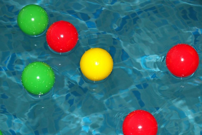 Quels intérêts de faire une piscine à balle pour un bébé de 6 mois