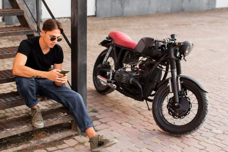 Comment trouver une assurance moto pas cher pour jeune conducteur ?