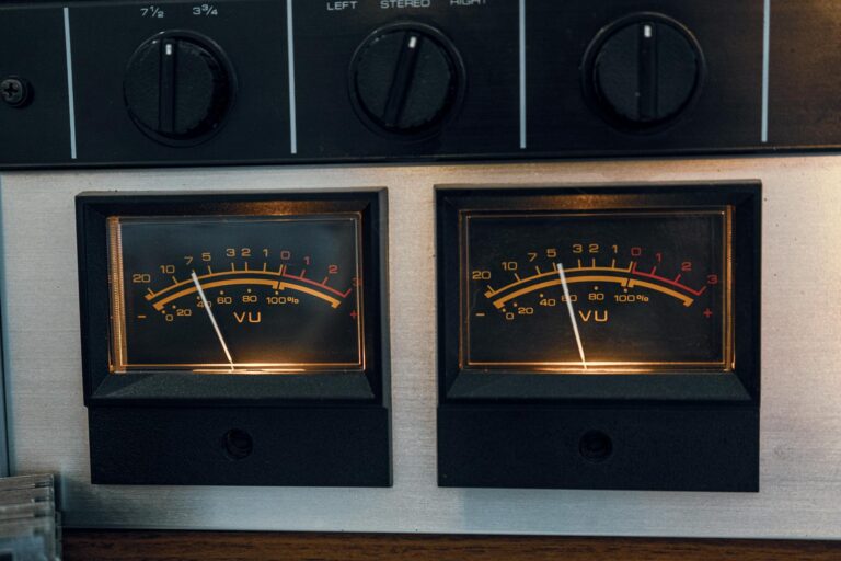 Calculatrice Décibels : Guide Sonore Complet